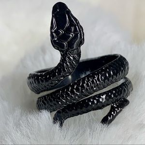 Adjustable Black Snake Ring